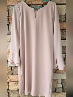 Calvin Klein Elegant Blush Pink Bell-Sleeve Shift Dress Med